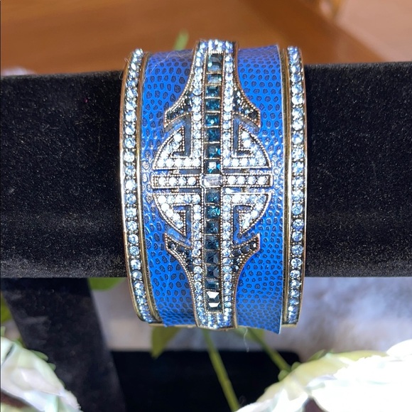 Haidi Daus Jewelry - Elegant Blue and Silver Bracelet
